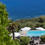 Apartmanhotel Roc E Mare 3*
