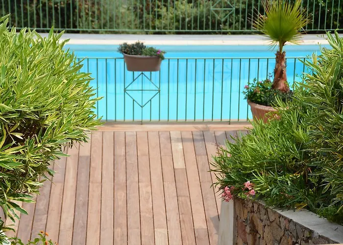 Appart hôtel Roc E Mare