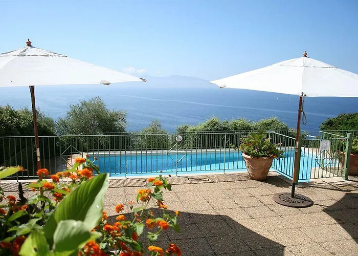 Appart hôtel Roc E Mare