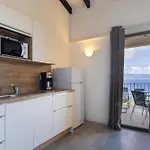 Aparthotel Roc E Mare