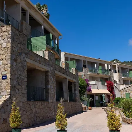 Appart hôtel Roc E Mare 3*