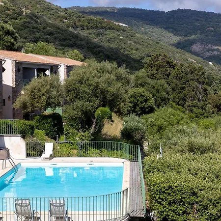 Appart hôtel Roc E Mare 3*