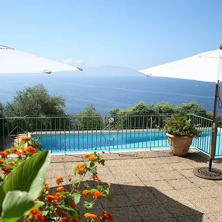 Aparthotel Roc E Mare