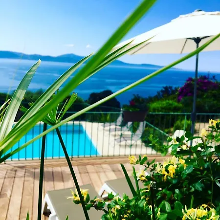 Roc E Mare Апарт-отель 3*