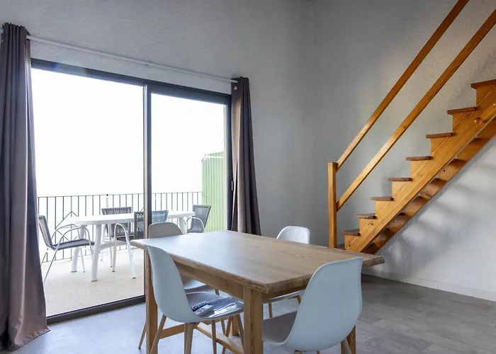 Roc E Mare Aparthotel 3*